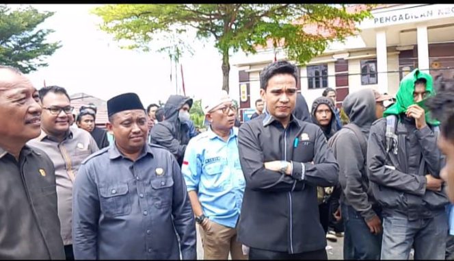 
 Dewan Tagih Komitmen PT Gasing Terkait Jalan Lintas