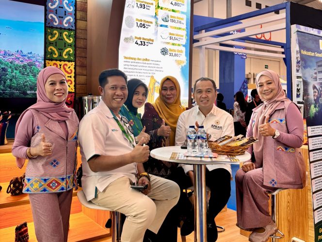 
 Perkuat Promosi Investasi dan Produk Lokal, Antam Tampilkan Potensi Nikel Kolaka di APKASI Expo 2026