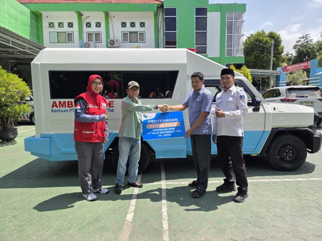 
 Perkuat Ketahanan Layanan Kesehatan Kolaka, PT Vale Serahkan Ambulans untuk Dukung Operasional PMI