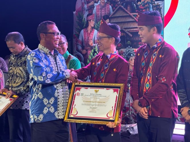 
 Teguhkan Komitmen Perkuat Sinergi dan Kebersamaan, IPIP Raih Penghargaan dari Pemkab Kolaka