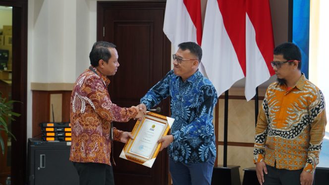 
 Kontribusi Tanggap Darurat di NTT, Vale Indonesia Terima Penghargaan Kementerian ESDM